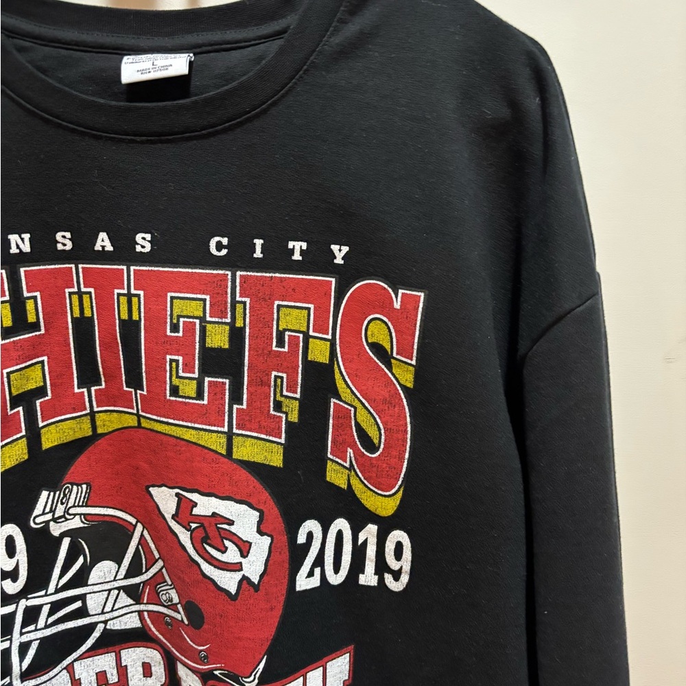 Kansas City Chiefs Super Bowl Sweatshirt Like New - Picture 5 of 15